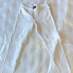 White hue jeans